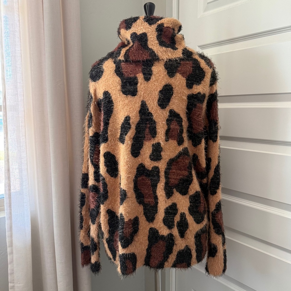 NEW Show Me Your Mumu Fatima Turtleneck Sweater : Small - Picture 5 of 6